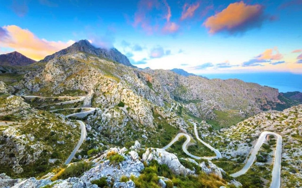 Mallorca Sa Calobra et le Monastère de Lluc : Nature et spiritualité en Tramuntana