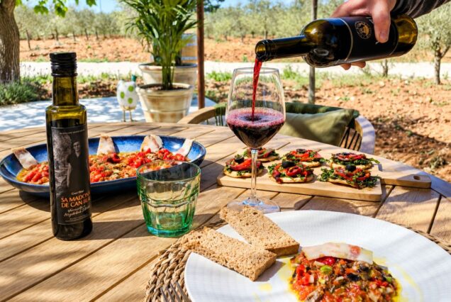 Atelier de cuisine majorquine à Majorque : de la terre à l’assiette - Mallorcan cooking workshop